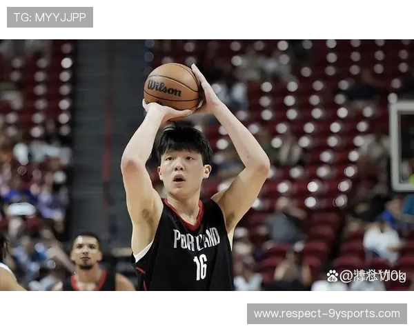 中国篮球联赛新赛季揭幕，年轻球员表现引发球迷热议