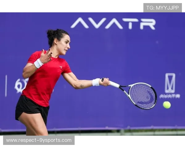 网球赛场风云再起顶尖选手鏖战大满贯冠军争夺战